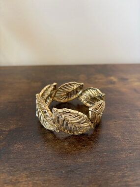Gold Leaf Link Stretch Bracelet Nature Inspired Jewelry
